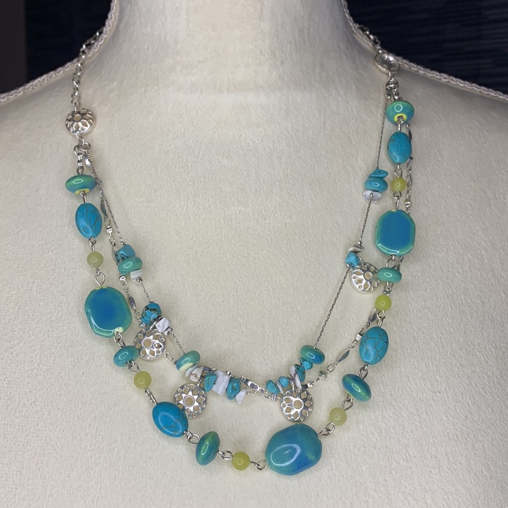 Silver & blue tone turquoise necklace